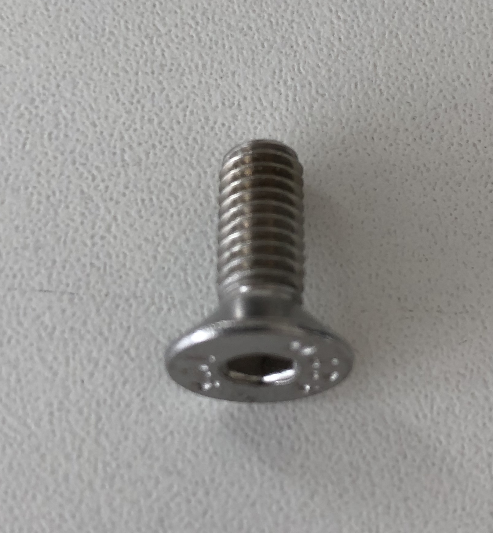 Countersunk screw M6x16